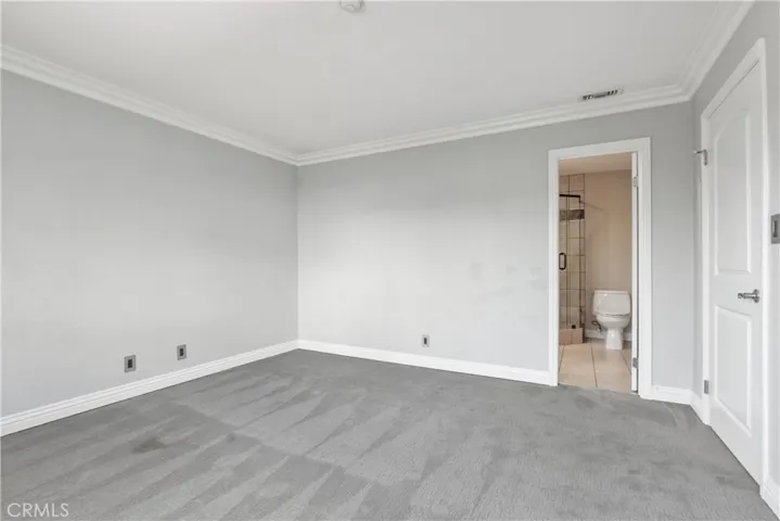 Suite 1 with view to the ensuite.
