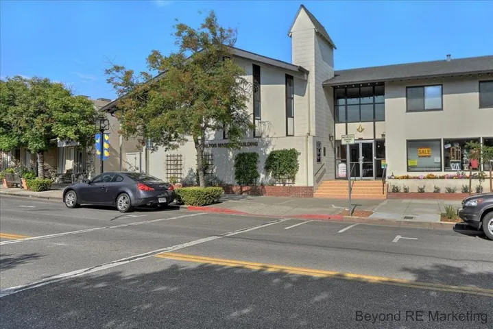 14220 Wild Plum Lane, Los Altos Hills, California 94022