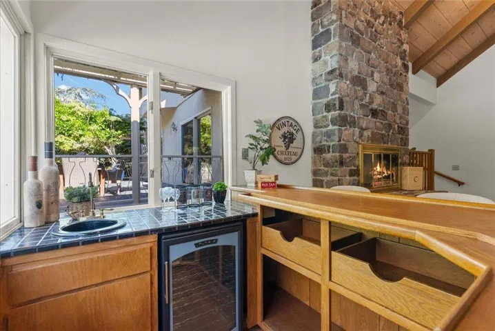 14220 Wild Plum Lane, Los Altos Hills, California 94022
