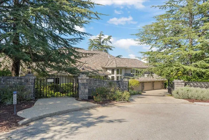 14220 Wild Plum Lane, Los Altos Hills, California 94022