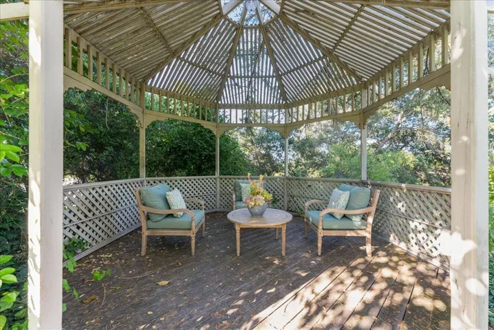 14220 Wild Plum Lane, Los Altos Hills, California 94022