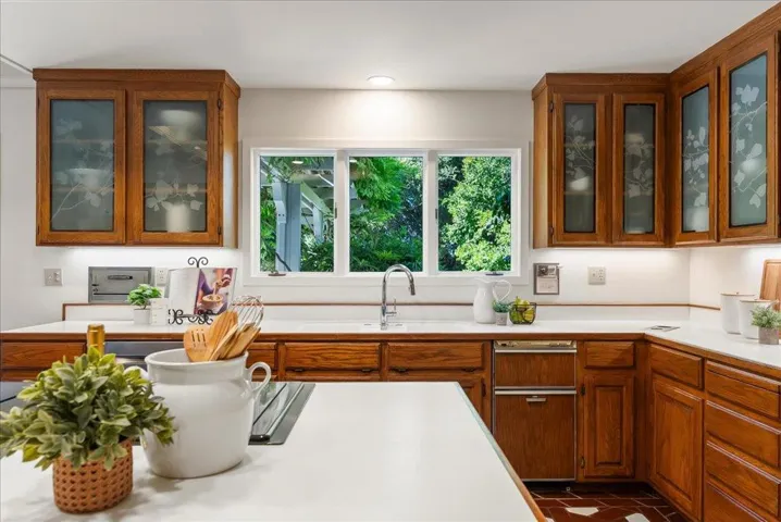 14220 Wild Plum Lane, Los Altos Hills, California 94022