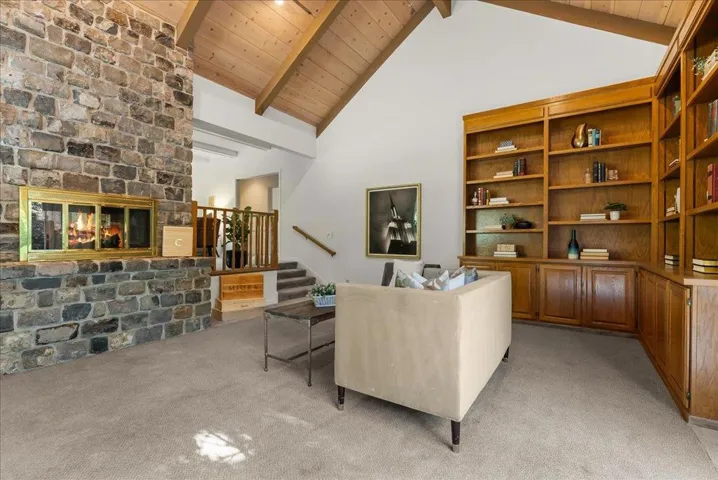 14220 Wild Plum Lane, Los Altos Hills, California 94022