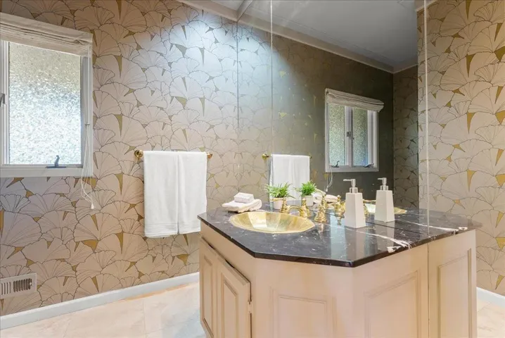 14220 Wild Plum Lane, Los Altos Hills, California 94022