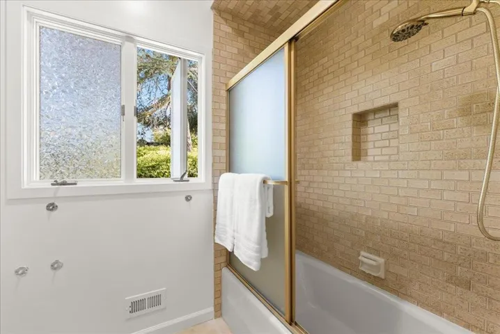 14220 Wild Plum Lane, Los Altos Hills, California 94022