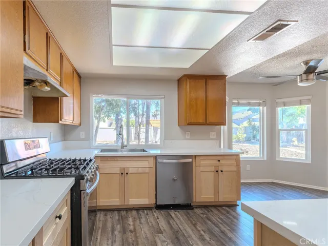513 E Pioneer Avenue, Redlands, California 92374