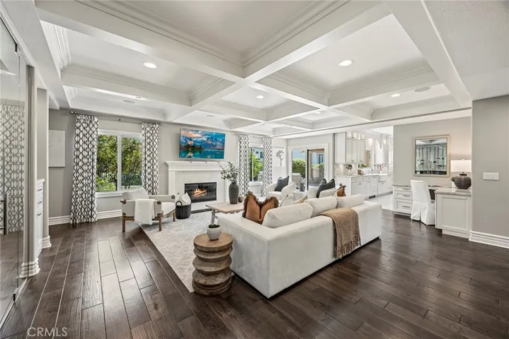 185 S Trish Court, Anaheim Hills, California 92808