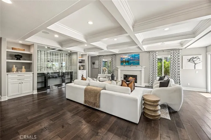 185 S Trish Court, Anaheim Hills, California 92808