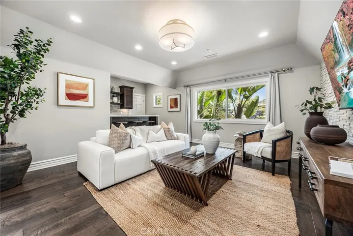 185 S Trish Court, Anaheim Hills, California 92808