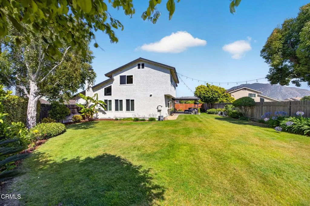 46-web-or-mls-Upmarket Media-145Japo136