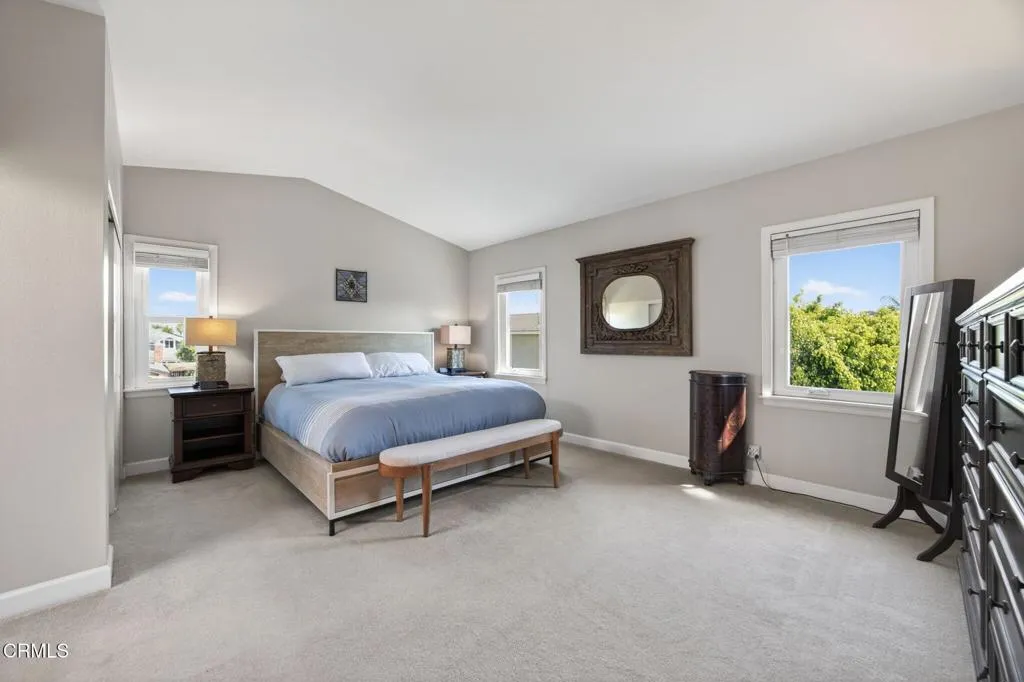 33-web-or-mls-Upmarket Media-145Japo097