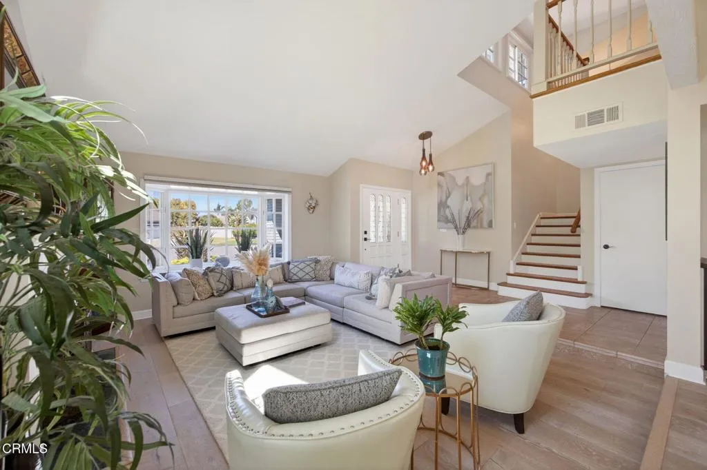 10-web-or-mls-Upmarket Media-145Japo028
