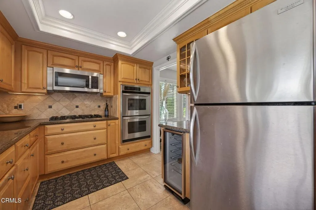 24-web-or-mls-Upmarket Media-145Japo071