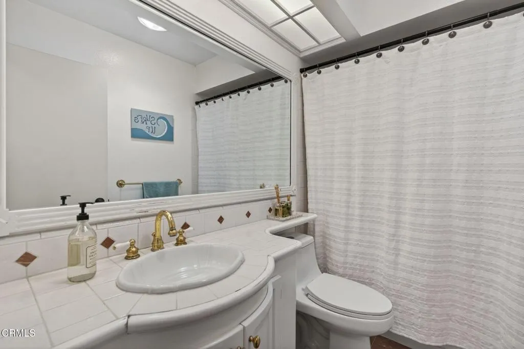 28-web-or-mls-Upmarket Media-145Japo082