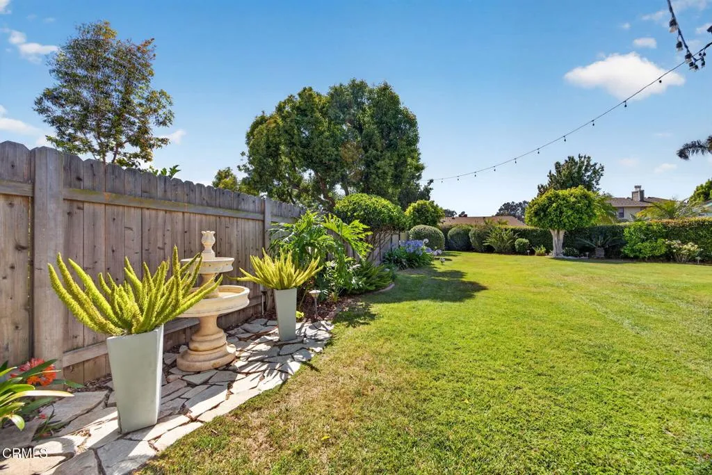 43-web-or-mls-Upmarket Media-145Japo127