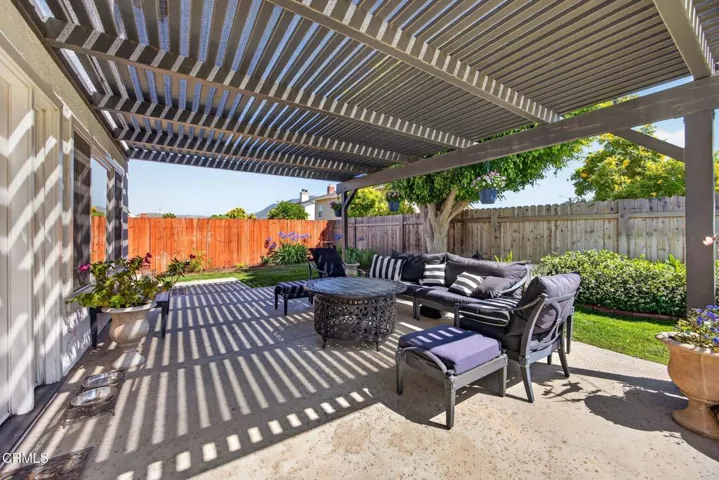 39-web-or-mls-Upmarket Media-145Japo115