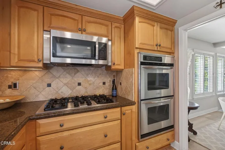 25-web-or-mls-Upmarket Media-145Japo073