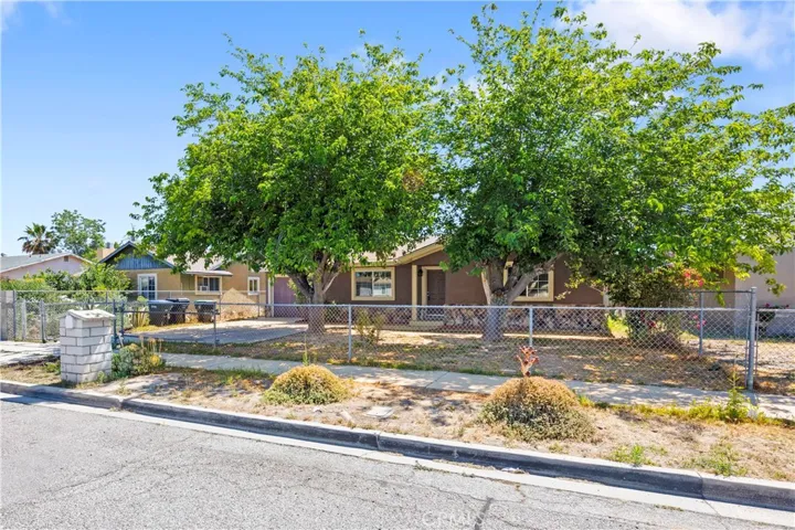 452 S Harvard, Hemet, California 92543