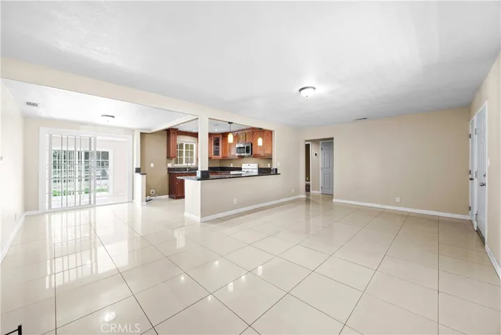 452 S Harvard, Hemet, California 92543