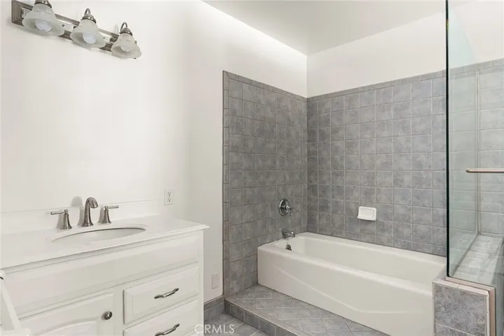5302 S Slauson, Culver City, California 90230
