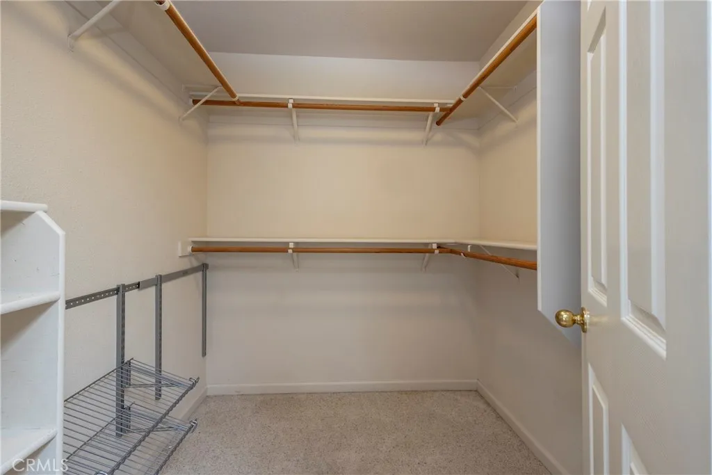 Walk-in Closet
