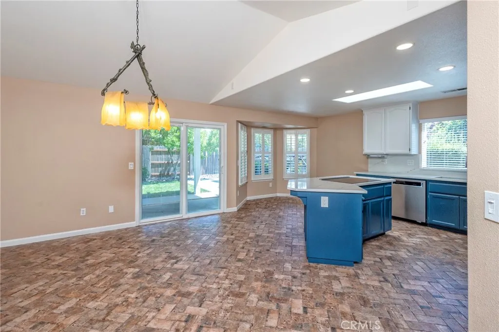 Family Room to Kitchen