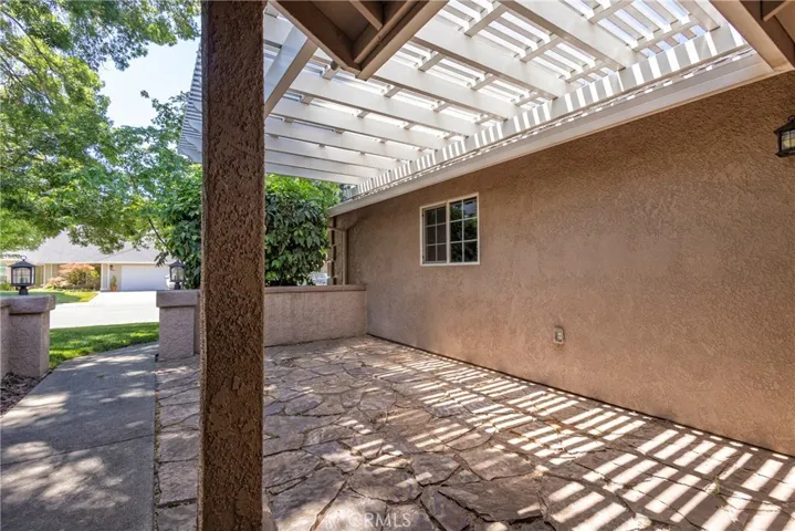 Front pergola