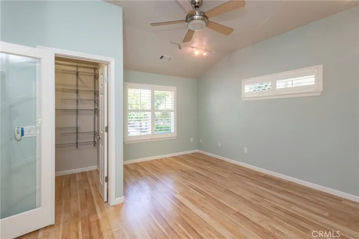Bonus Room with walk-in closet