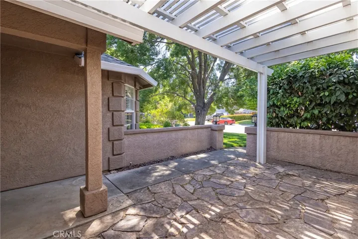 Front pergola