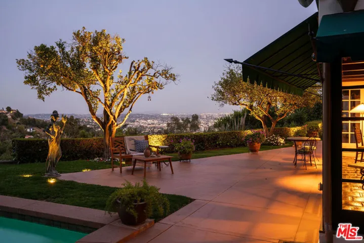 2660 Larmar Road, Los Angeles, California 90068