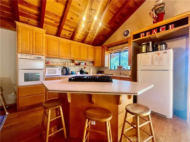 54825 Willow, Bass Lake, California 93604