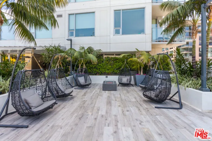 outdoor amenity