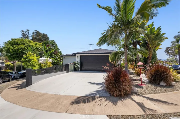 Flat Corner Lot