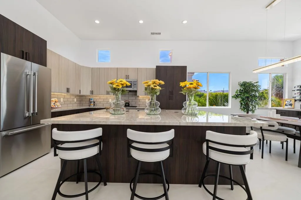 27-web-or-mls-DFVerano_OPMG_0526_027 (1)