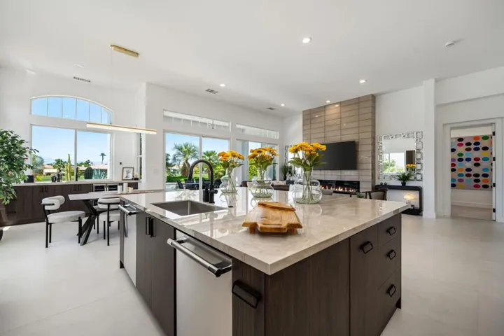 28-web-or-mls-DFVerano_OPMG_0526_028 (1)