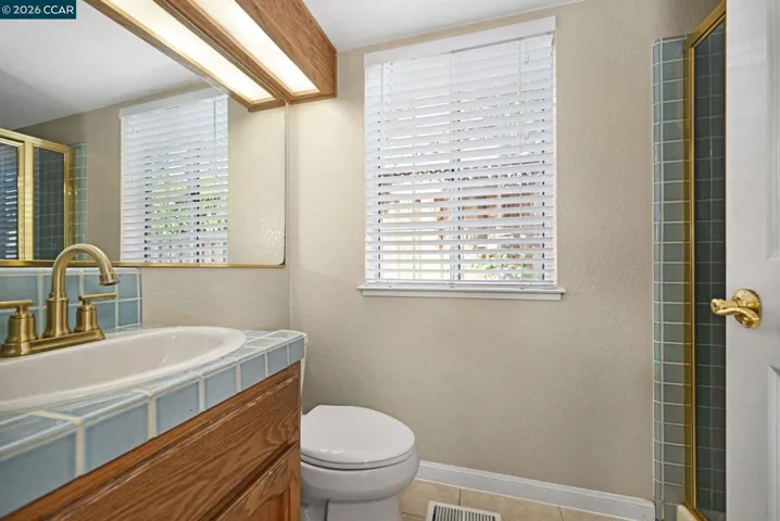 Downstairs Full Bath