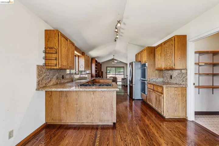 3510 Brunell Dr, Oakland, California 94602