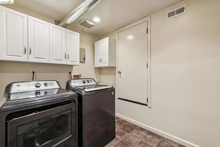 3510 Brunell Dr, Oakland, California 94602
