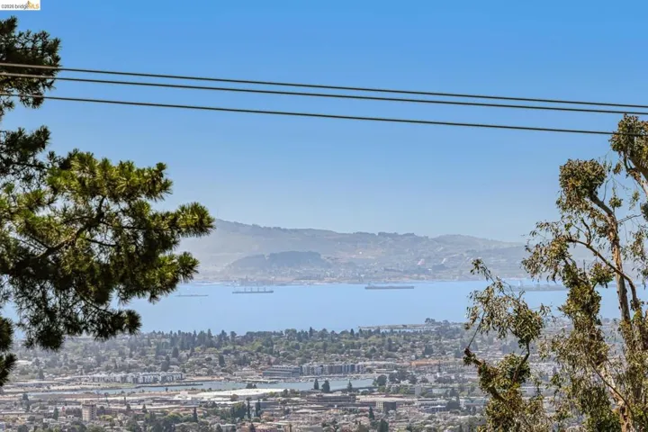 3510 Brunell Dr, Oakland, California 94602