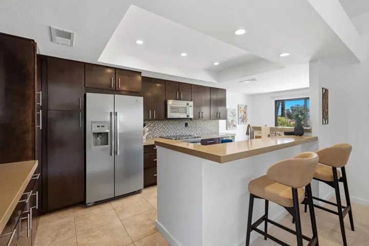 21-Kitchen