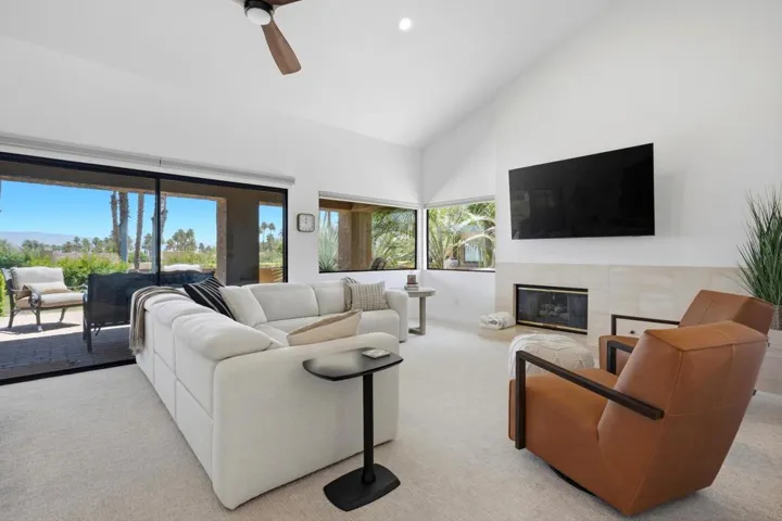 16-Living Room