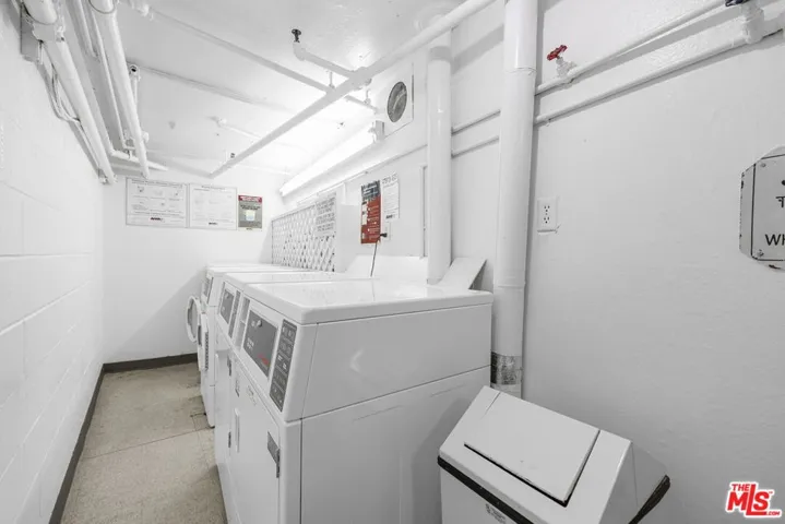 HOA laundry