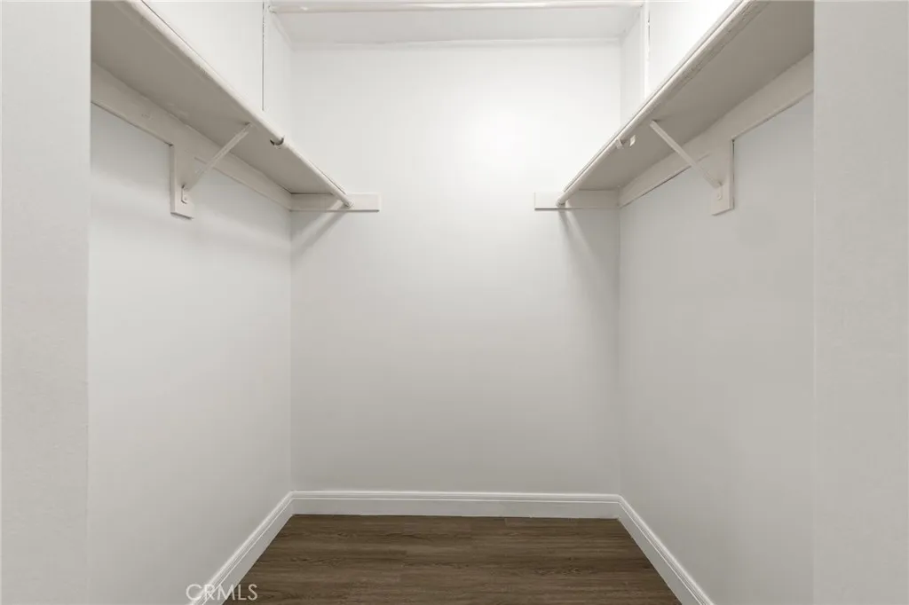 Guest bedroom walk-in closet.