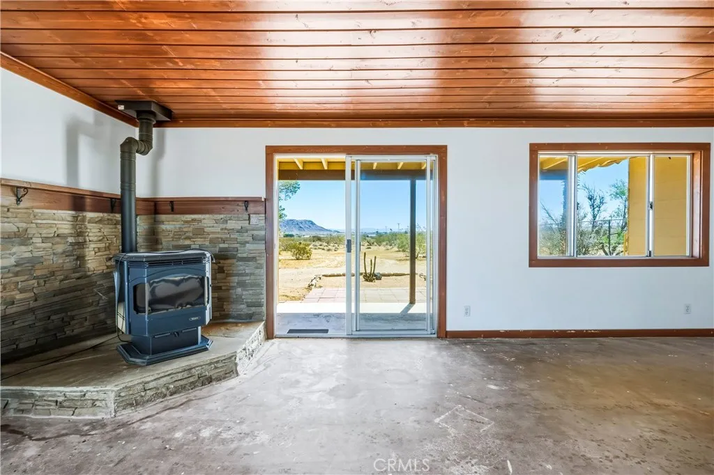 56674 Cone Boulevard, Landers, California 92285 — photo 4