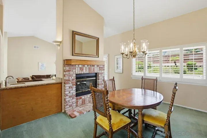 2071 Winamar, Escondido, California 92029