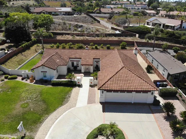 2071 Winamar, Escondido, California 92029
