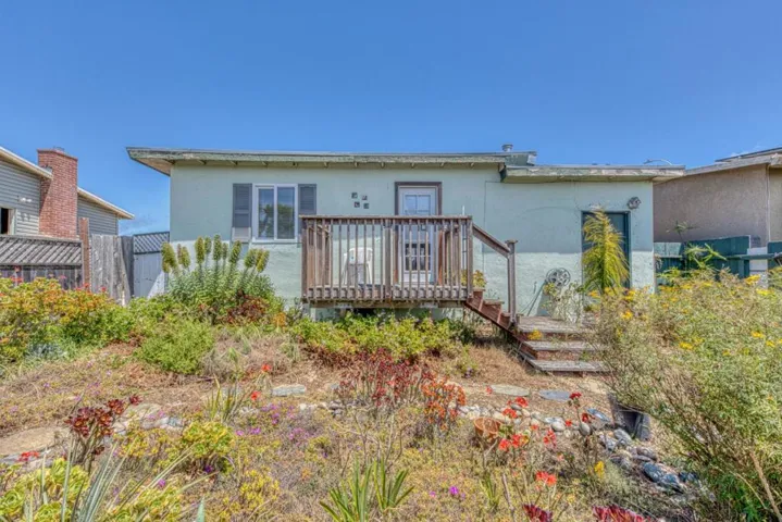 1833 Waring Street, Seaside, California 93955