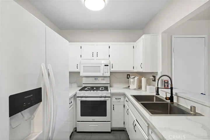 23845 Del Monte 67, Valencia, California 91355
