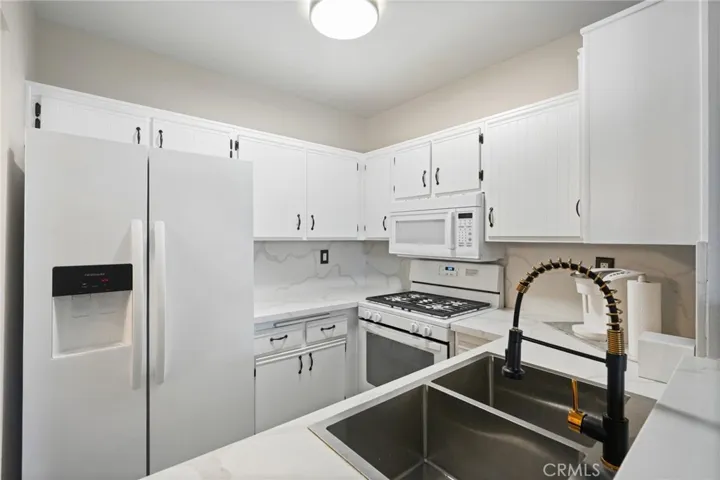 23845 Del Monte 67, Valencia, California 91355