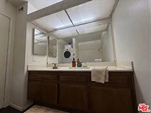 Virtually Staged